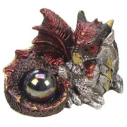 Petit Dragon rouge avec boule / Toutes les Figurines de Dragons