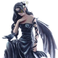 Figurine F&eacute;e Nene Thomas Dark Skies