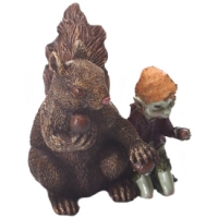 Figurine de Pixie avec écureuil
