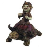 Figurine Pixie sur tortue de course