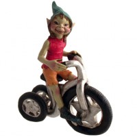 figurine Pixie avec tricycle
