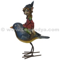 Figurine Pixie avec oiseau