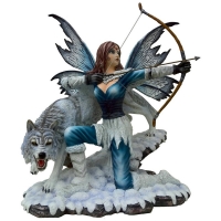 Figurine Fée chasseresse Géante avec loup